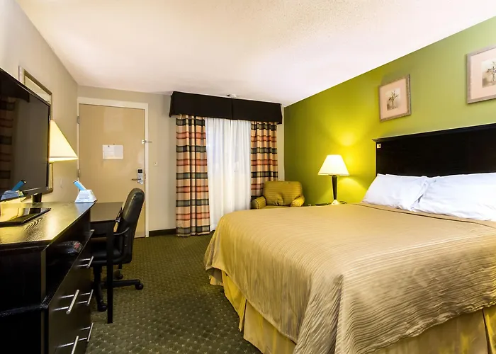 Hotel Quality & Airport Moline