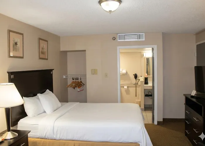 Hotel Quality & Airport 3*