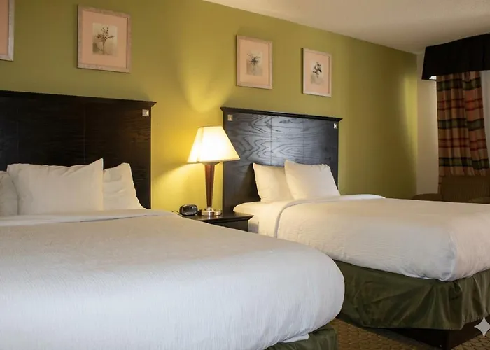 Quality & Airport Hotel Moline